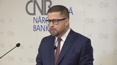 Michl povede ČNB dál. Získal prověrku na stupeň Přísně tajné