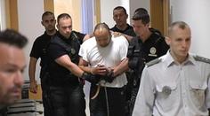 Vrah policisty promluvil: Svázal mě a mlátil!