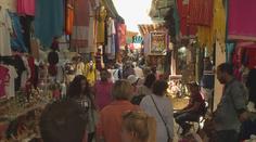 Ráj pro turisty, kde svítí slunce 320 dní v roce. Tamní trhovci Čechy milují