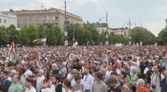 Lidé v Maďarsku ve velkém protestují. Nesouhlasí s vládou premiéra Orbána