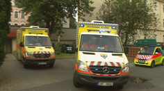 Neštěstí ve vyškovské nemocnici. Pacient vyskočil z okna a zemřel