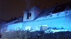 Hasiči v Olomouci zachránili seniorku z hořícího domu. Museli ji oživovat