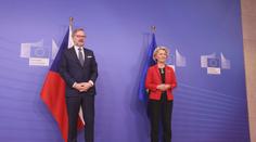 Evropská komise po neformálním jednání oznámila další sankce proti Rusku