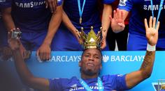 Král se loučí! Drogba po posledním zápase utěšoval fanoušky