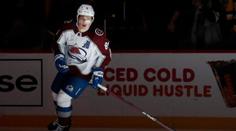 Velká rána před play-off. Obhájci Stanley Cupu se zranil hvězdný Makar