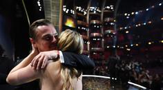 OSCAR 2016: DiCaprio sklízel potlesk ve stoje, konečně vyhrál