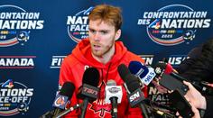 Hvězdný McDavid si rýpl do 4 Nations. Krásně řečeno, chválil ho Pastrňák