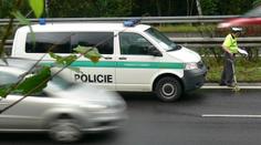 O víkendu zemřeli na silnicích čtyři lidé! Motorkář zmátl policii