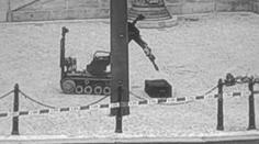 Opuštěný kufr zastavil pražskou magistálu! Přivolán byl i robot