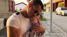 Tomáš padl na Ukrajině. Lidé teď vybírají peníze pro jeho čtyřletého syna