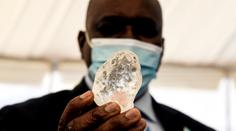 Mimořádný objev! V Africe našli obří diamant, je třetí největší v historii