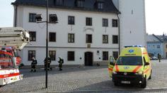 Radnici po výbuchu hlídají policisté, zatím nikoho neobvinili