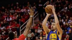 Warriors zpátky na vítězné vlně! Curryho zastoupil Thompson