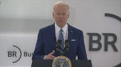 Putin je přitlačený ke zdi, zvažuje užití chemických zbraní, tvrdí Biden