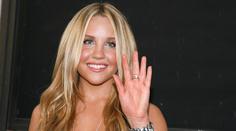 Amanda Bynes se potulovala nahá po Los Angeles! Co se jí stalo?