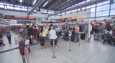 Letištím chybí zaměstnanci. Spoje se zpožďují a odbavování je pomalejší