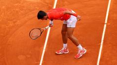 Tak ho neznáme! Novak rozflákal raketu, hrozila mu diskvalifikace