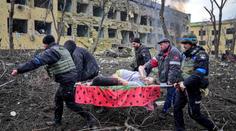 V bombardované nemocnici byla zraněna i známá blogerka. Teď porodila holčičku