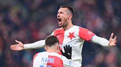 Slavia ovládla ligové derby a je zpátky v čele. Uspěla i Mladá Boleslav