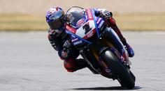 Razgatlioglu na britském Doningtonu dominoval, vyhrál všechny tři závody
