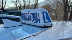 V Česku přibývá autoškol výhradně pro ženy. Zájem o ně je nebývale velký