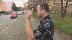 Na pondělí připadá Světový den pozdravů. Lidé ho slaví neobvykle