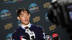 Průlom v NHL. Winnipeg podepsal prvního Číňana v dějinách ligy