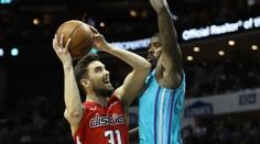 Satoranský zaznamenal 15 bodů, Wizards ale nestačili na Hornets!
