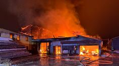 V Lučanech nad Nisou hořela pila, zranili se čtyři lidé