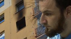 Muž zapálil dveře bytu, uhořeli v něm otec se synem! Jde za mříže