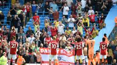 Zoufalí fanoušci Arsenalu: Jedni odešli, další slavili soupeřův gól