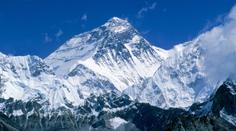 Horolezec už neměl nikdy chodit, přesto zdolal Mount Everest. Při návratu zemřel
