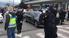 Taxikáři protestují proti Uberu! Na letišti jsou i desítky policistů