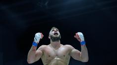Historický moment českého MMA! Procházka vybojoval titulový pás