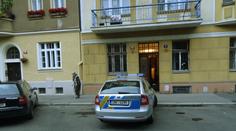Žena bodla při výměně názorů staršího partnera nožem do srdce