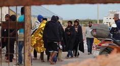 Itálie přijala tvrdá pravidla proti lodím s migranty. Může jim zablokovat vstup