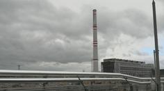 V areálu Elektrárny Prunéřov odstřelili komín vysoký 200 metrů
