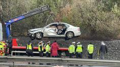 Náledí a nehody komplikovaly dopravu. Řidičku v reflexní vestě srazilo na D10 auto, zemřela