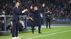 V Neapoli dal rozhodčí oběma trenérům ČK. Brankář zachránil domácím bod