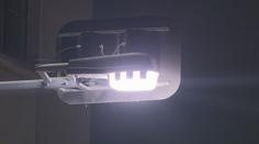 Praha trvá na výměně pouličního osvětlení za bezpečnější LED lampy. Změní ale odstín světla