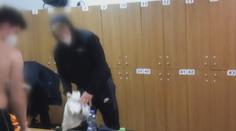 Máme zavřeno, ujišťoval majitel fitness centra policisty. Uvnitř cvičilo 19 lidí