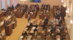 Sněmovna nestíhá projednávat zákony. Může za to opozice, tvrdí vládní poslanci