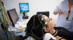 Trpíte výpadky paměti či křečemi? Můžete mít epilepsii. Ověřte si to
