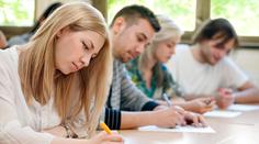 Maturanti reagují na test z češtiny: Co to bylo, ať si Cermat olizuje šutry sám