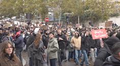 Ve Francii opět propukly protesty. Policie použila vodní děla a slzný plyn