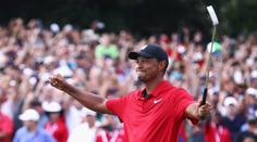 Woods znovu šampionem! Po čtrnácti letech vyhrál slavný major