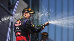 Vettel vyhrál domácí drama. Udržel Räikkönena za zády