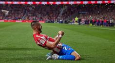 Atlético po šesti letech vyhrálo v lize madridské derby. Sevilla ztratila