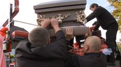 Honosný romský pohřeb: Zemřel králův zástupce Jan Kudrik