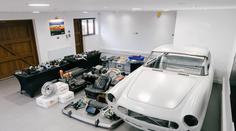 Unikátní ferrari na prodej za dva miliony korun. Je ale kompletně rozmontované